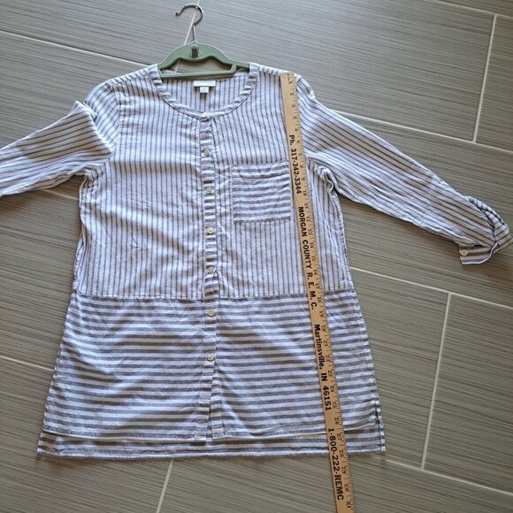 J. Jill Blue White Mixed Direction Stripe Top Tunic Blouse Shirt Small Roll Slee - Picture 10 of 10